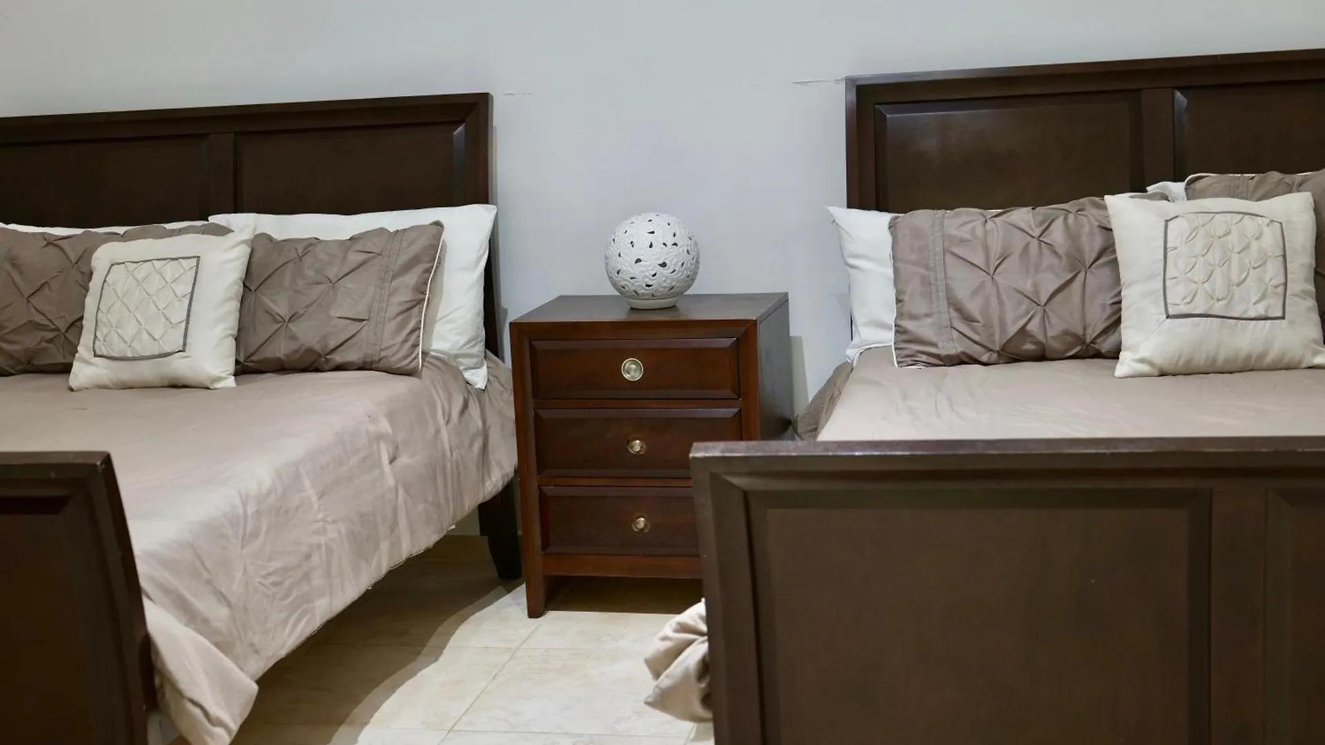 Costadelsol-Juandolio-Seaview-Frontbeach-Cozy-2Br-3Bds-6Pax- Juan Pedro République dominicaine